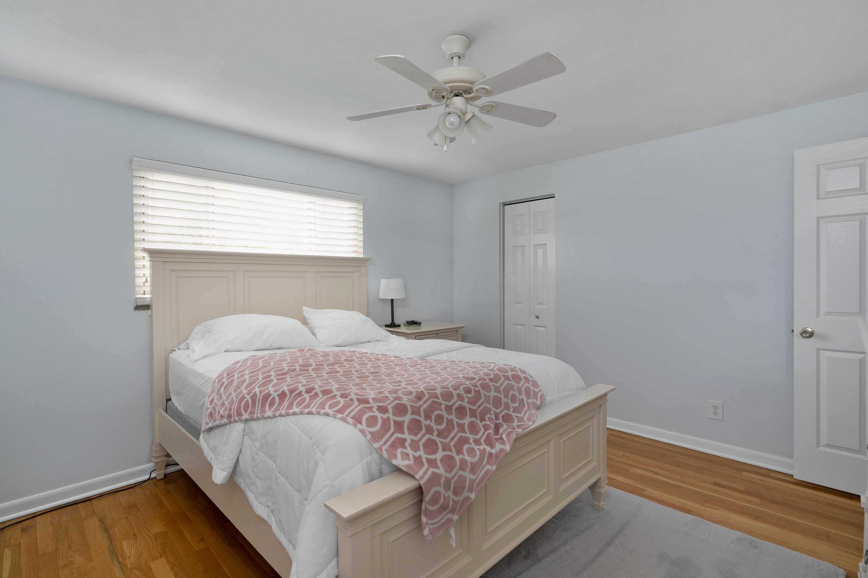 1882 Kentwell Road Columbus, OH 43221 - Photo 15 of 28 Gallery Image 15