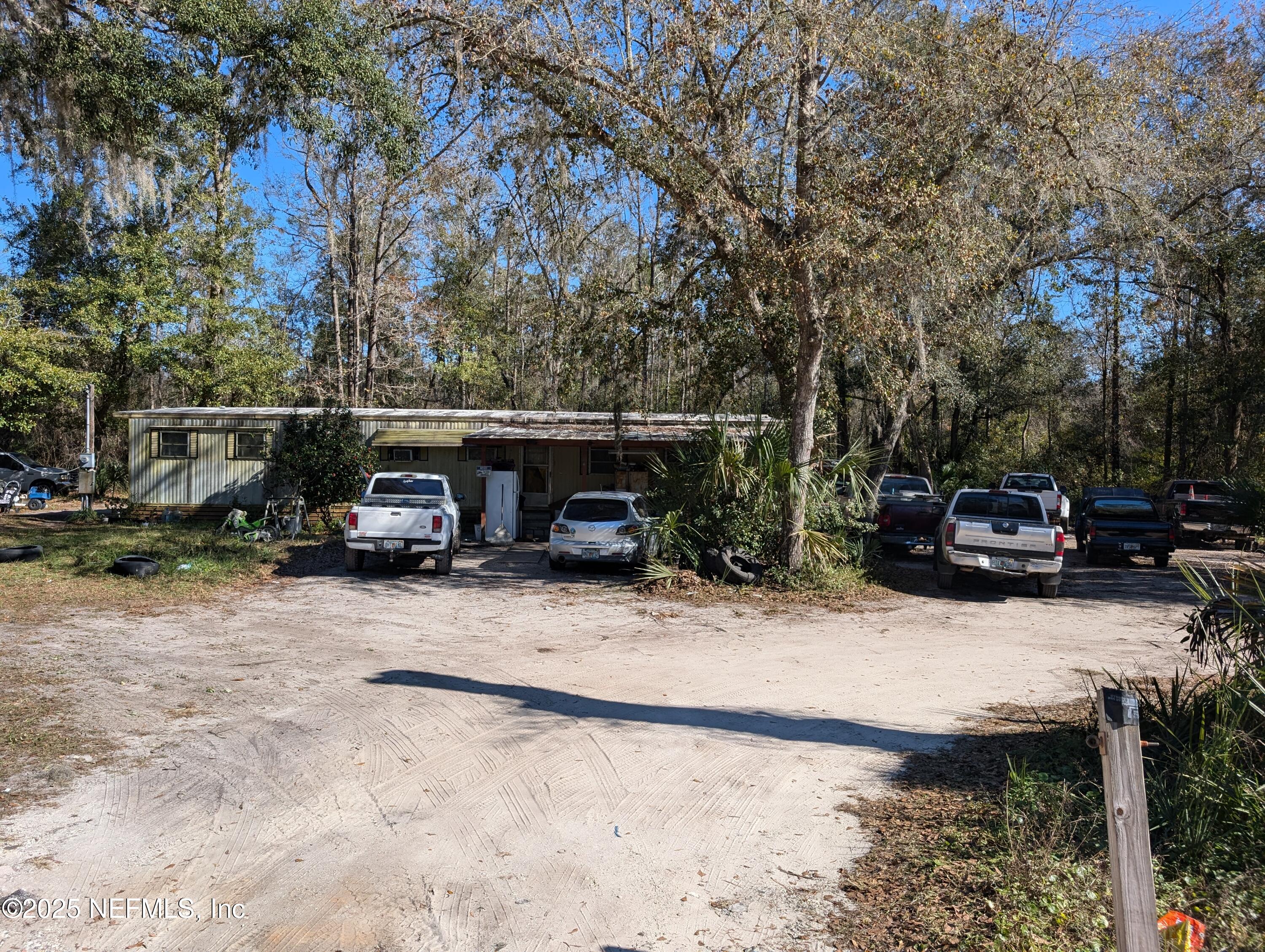 326 HOOVER RD 2