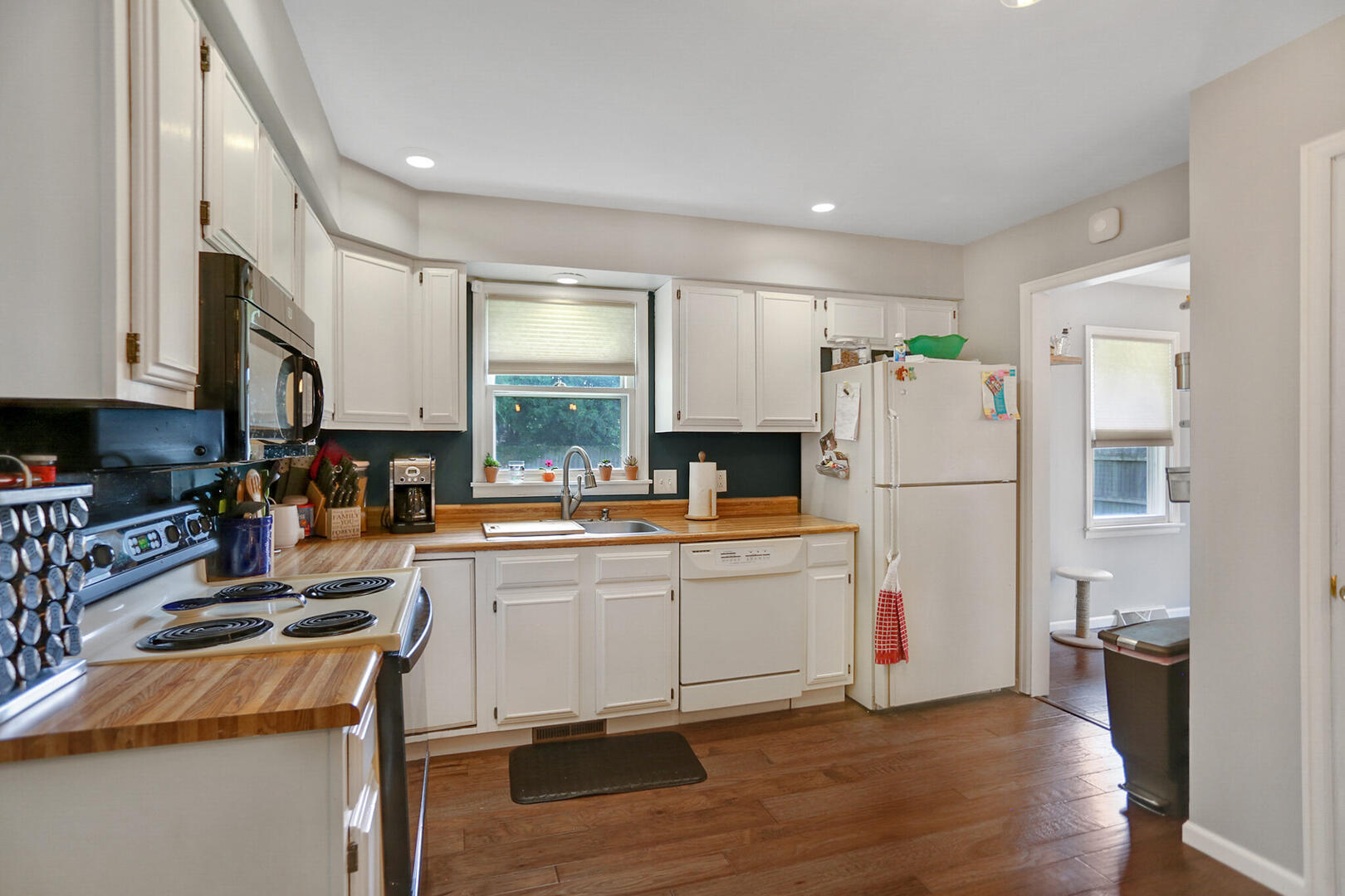 2308 Brookshire West Champaign, IL 61821 - Photo 10 of 34