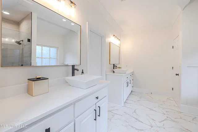 $470,000 | 100 Woodbury Park Place, Madison, MS 39110