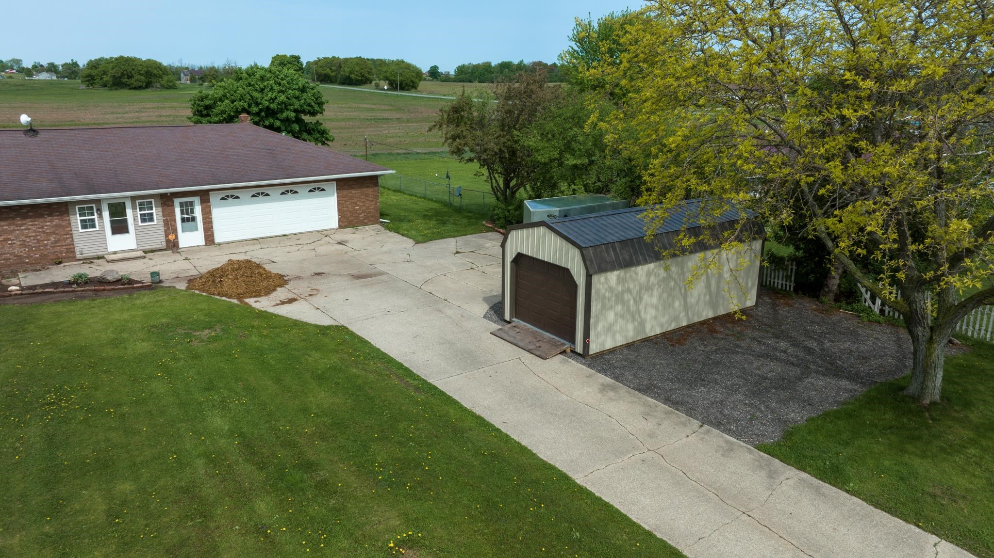 8933 North Mission Road Clare, MI 48617 - Photo 68 of 73 1900080-67.JPG