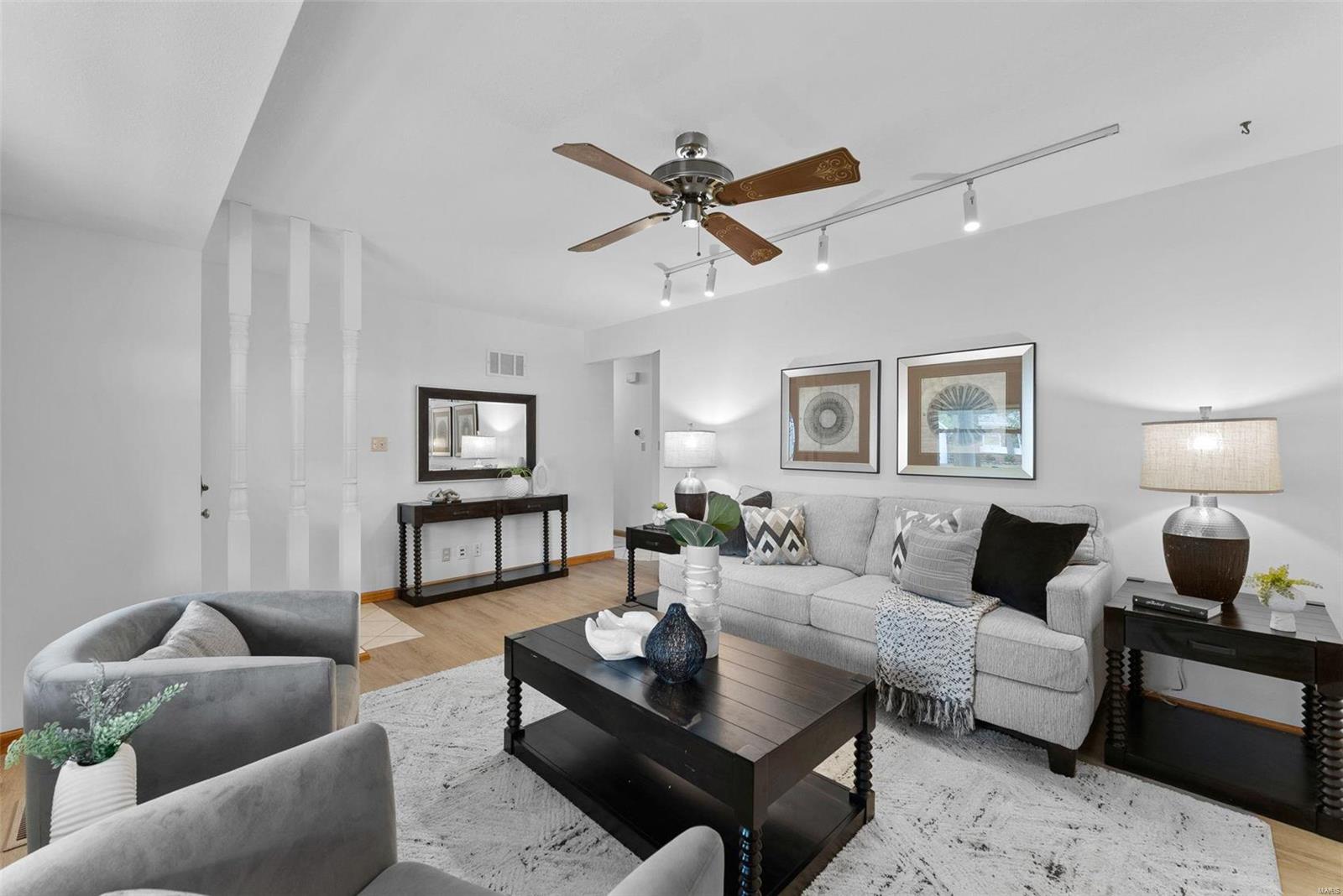 614 Twigwood Drive Ballwin, MO 63021 - Photo 4 of 40