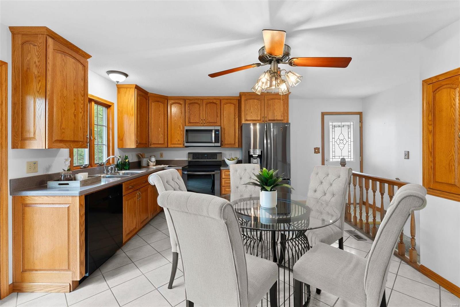 614 Twigwood Drive Ballwin, MO 63021 - Photo 9 of 40