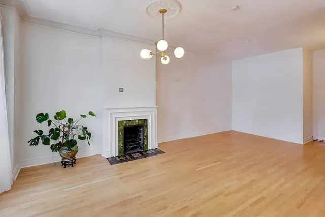 $4,000 | 1402 North La Salle Drive, Unit 1N, Chicago, IL 60610