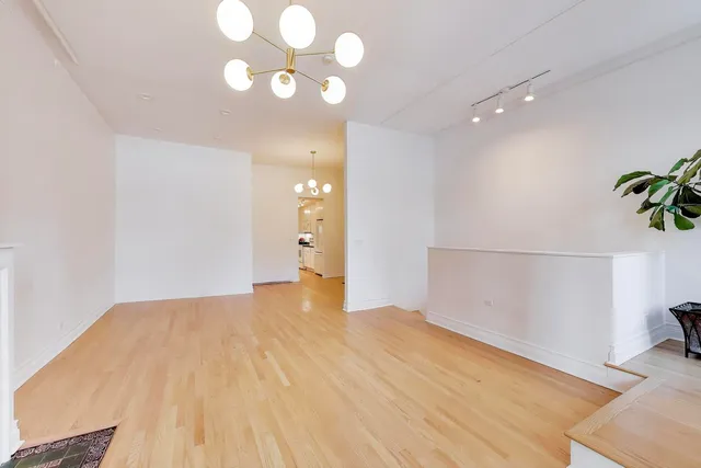 $4,000 | 1402 North La Salle Drive, Unit 1N, Chicago, IL 60610