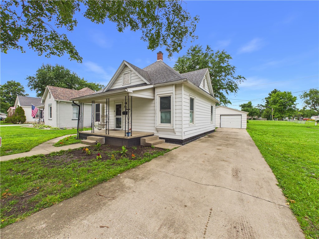 111 East 9th Street Georgetown, IL 61846 - Photo 2 of 14