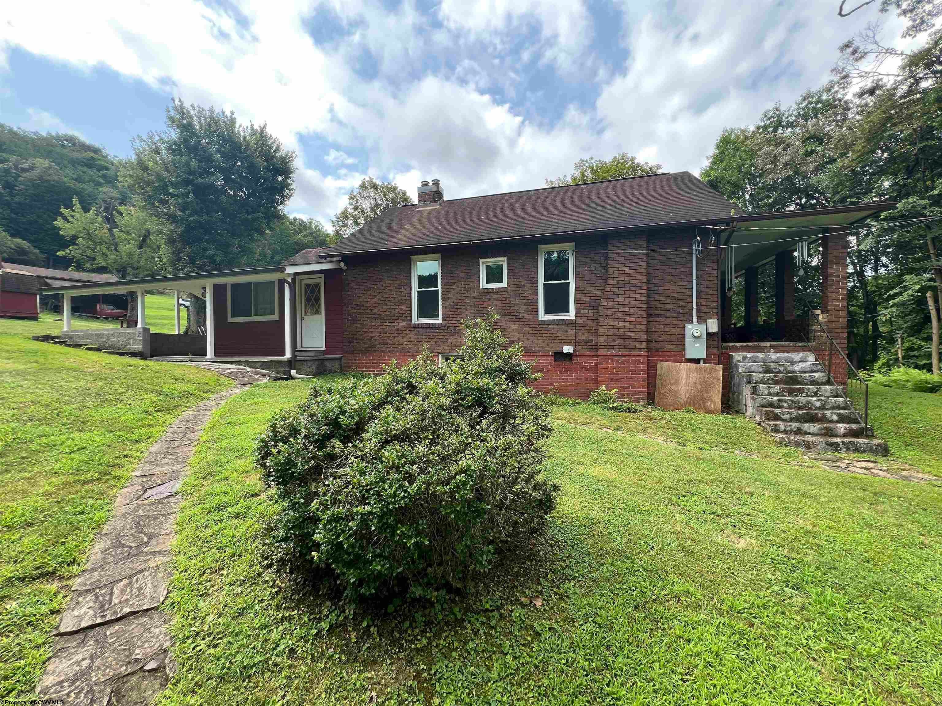 34 Guyses Run Road Fairmont, WV 26554 - Photo 1 of 20 Gallery Image 1