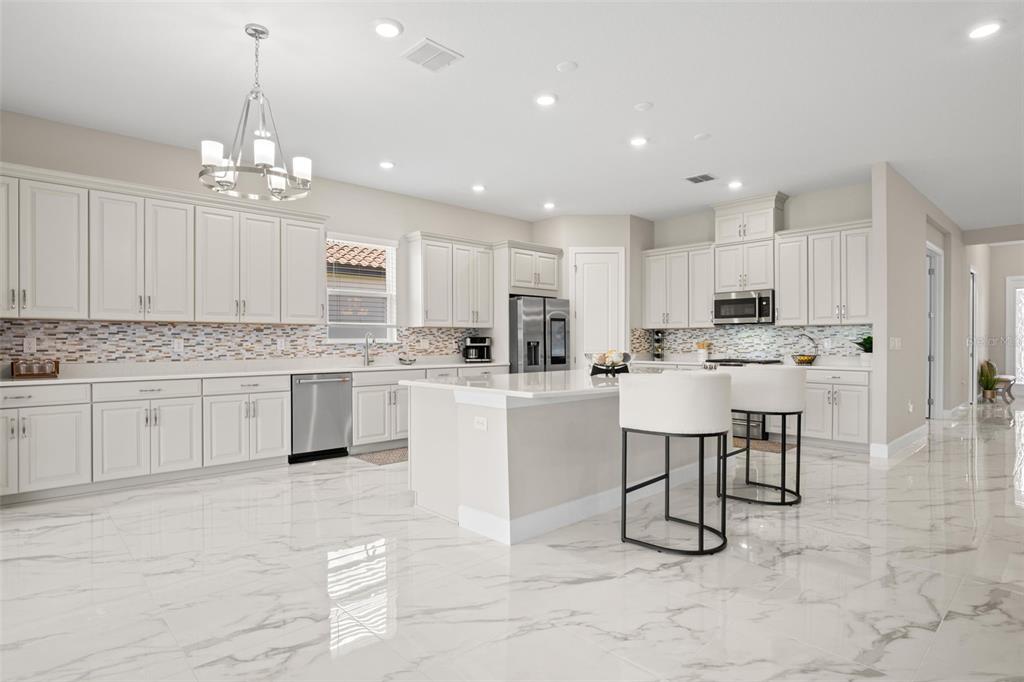 4727 Freccia Loop Wesley Chapel, FL 33543 - Photo 17 of 49