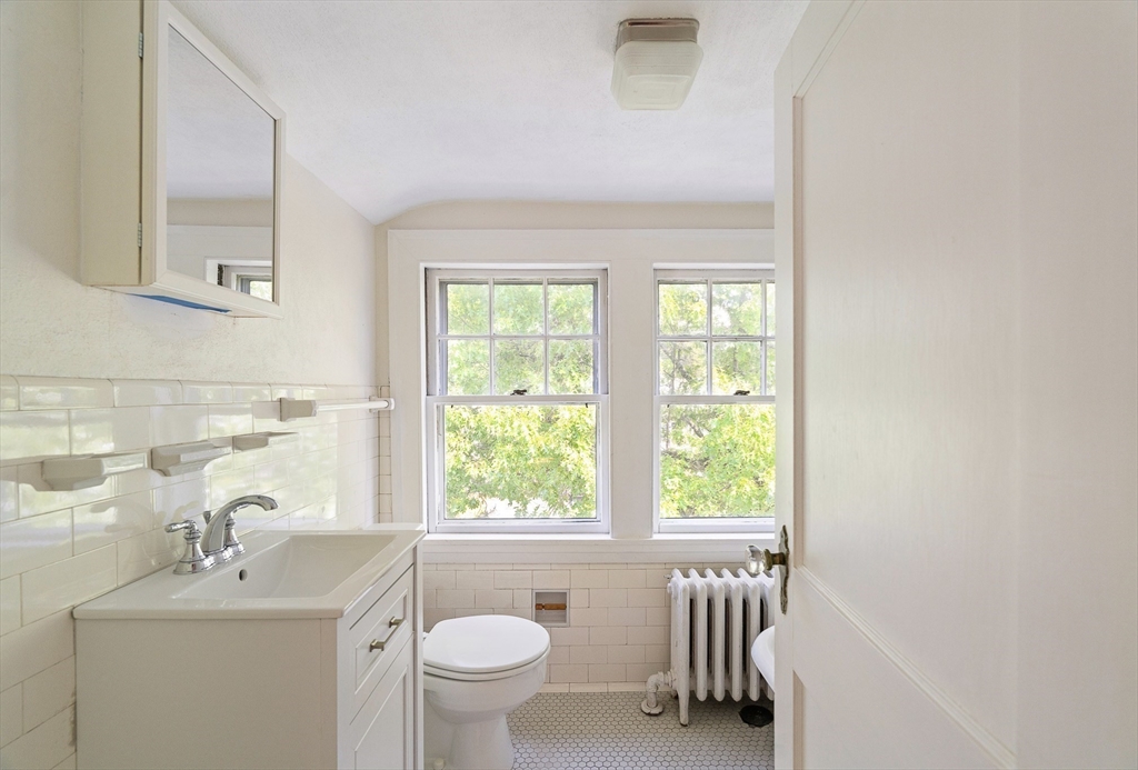 15 Agawam Road Newton, MA 02468 - Photo 22 of 25