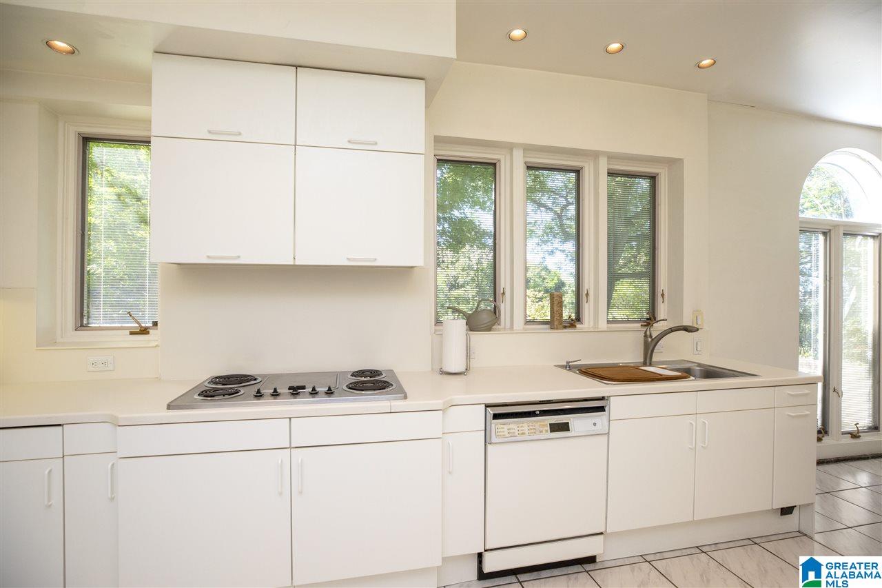 4041 Cliff Road Birmingham, AL 35222 - Photo 24 of 46