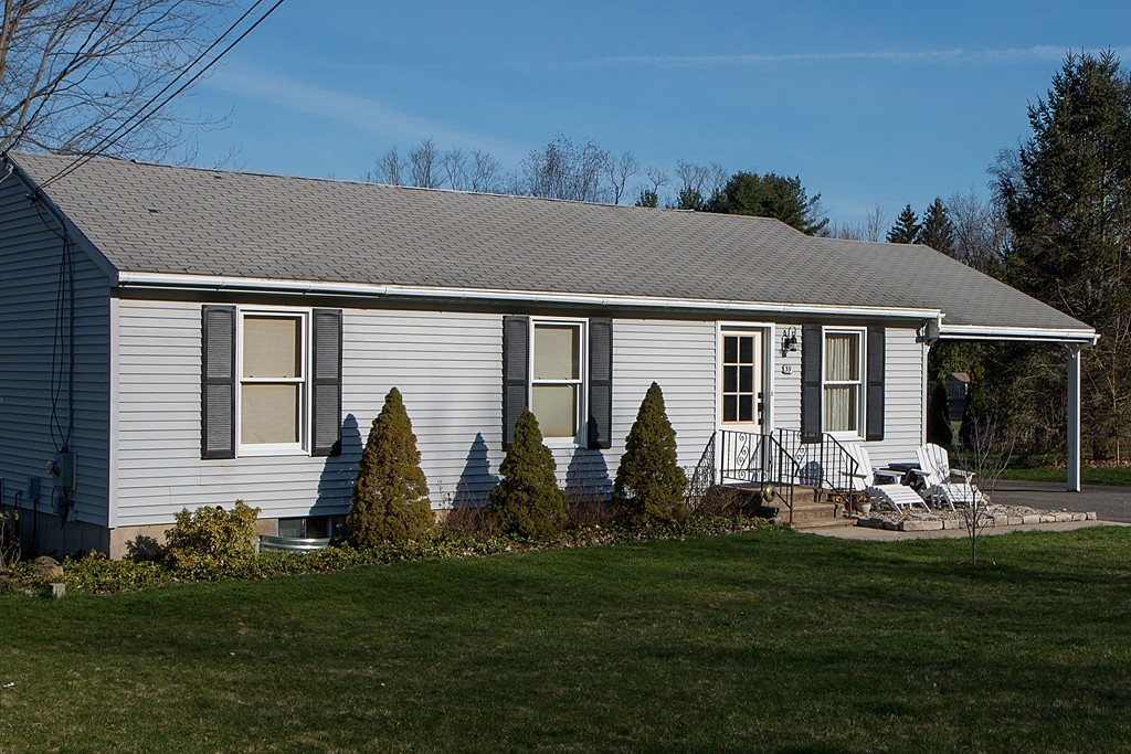 39 Stockwell Road Hadley, MA 01035 - Photo 4 of 26 Gallery Image 4