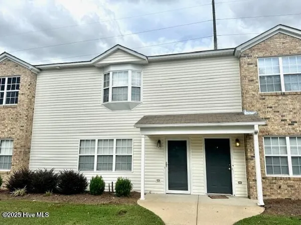 $1,400 | 3900 Elkin Ridge Drive, Unit G, Greenville, NC 27858
