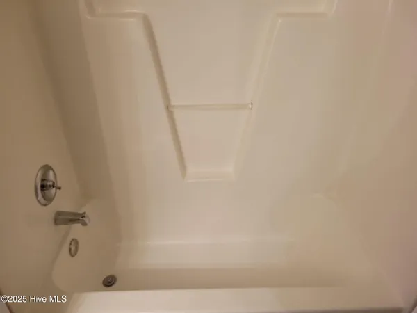 $1,400 | 3900 Elkin Ridge Drive, Unit G, Greenville, NC 27858