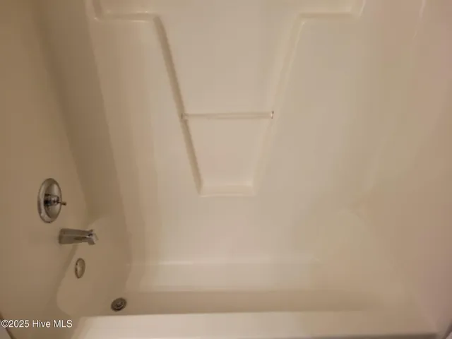 $1,400 | 3900 Elkin Ridge Drive, Unit G, Greenville, NC 27858