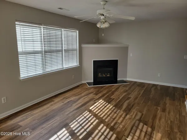 $1,400 | 3900 Elkin Ridge Drive, Unit G, Greenville, NC 27858