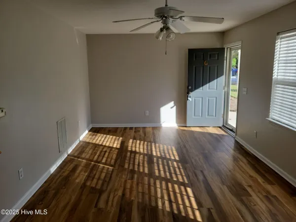 $1,400 | 3900 Elkin Ridge Drive, Unit G, Greenville, NC 27858