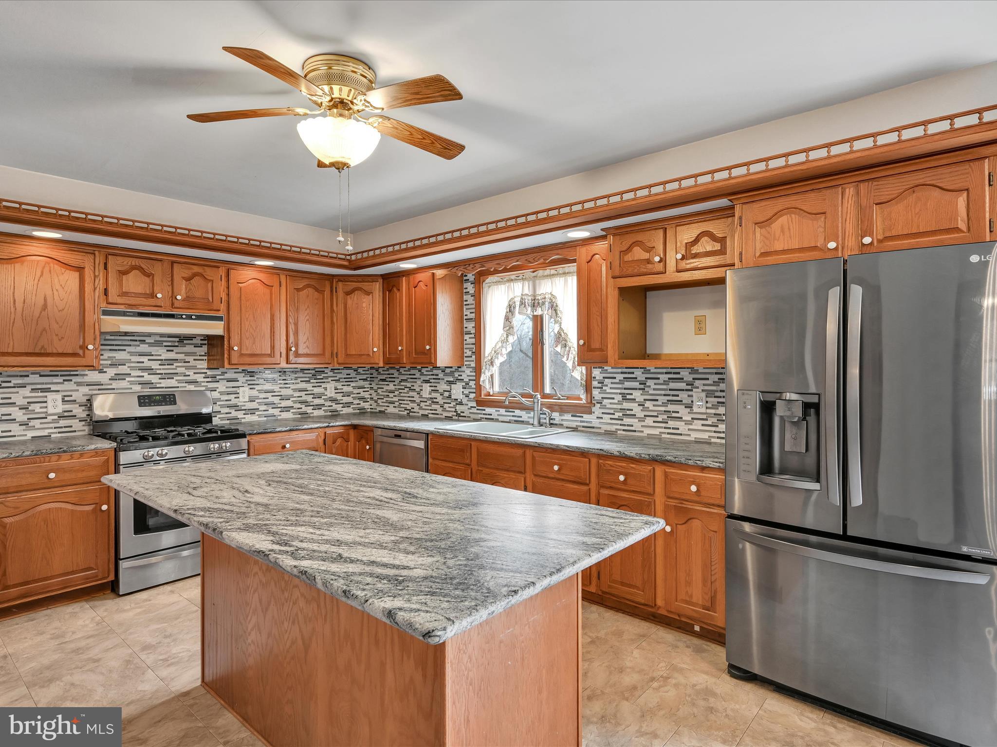 64 Nut Grove Road Pine Grove, PA 17963 - Photo 11 of 42 Kitchen