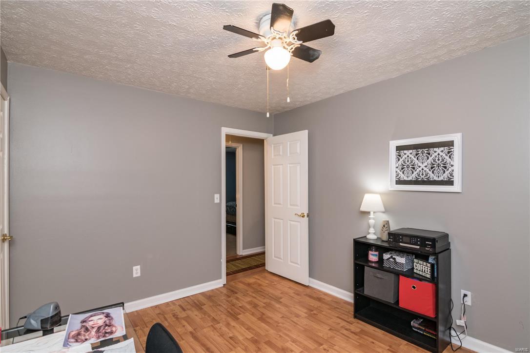 911 Long Branch Road Troy, IL 62294 - Photo 14 of 30 Gallery Image 14