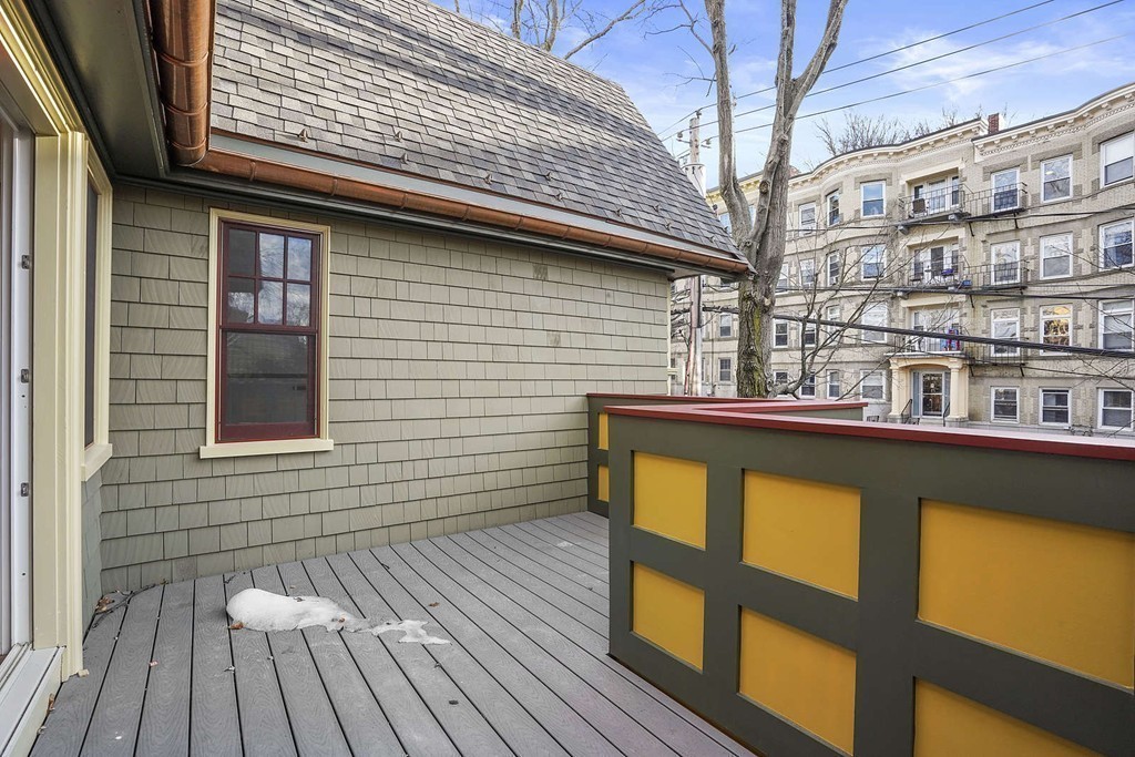 165 Winthrop Road, Unit D Brookline, MA 02445 - Photo 14 of 40
