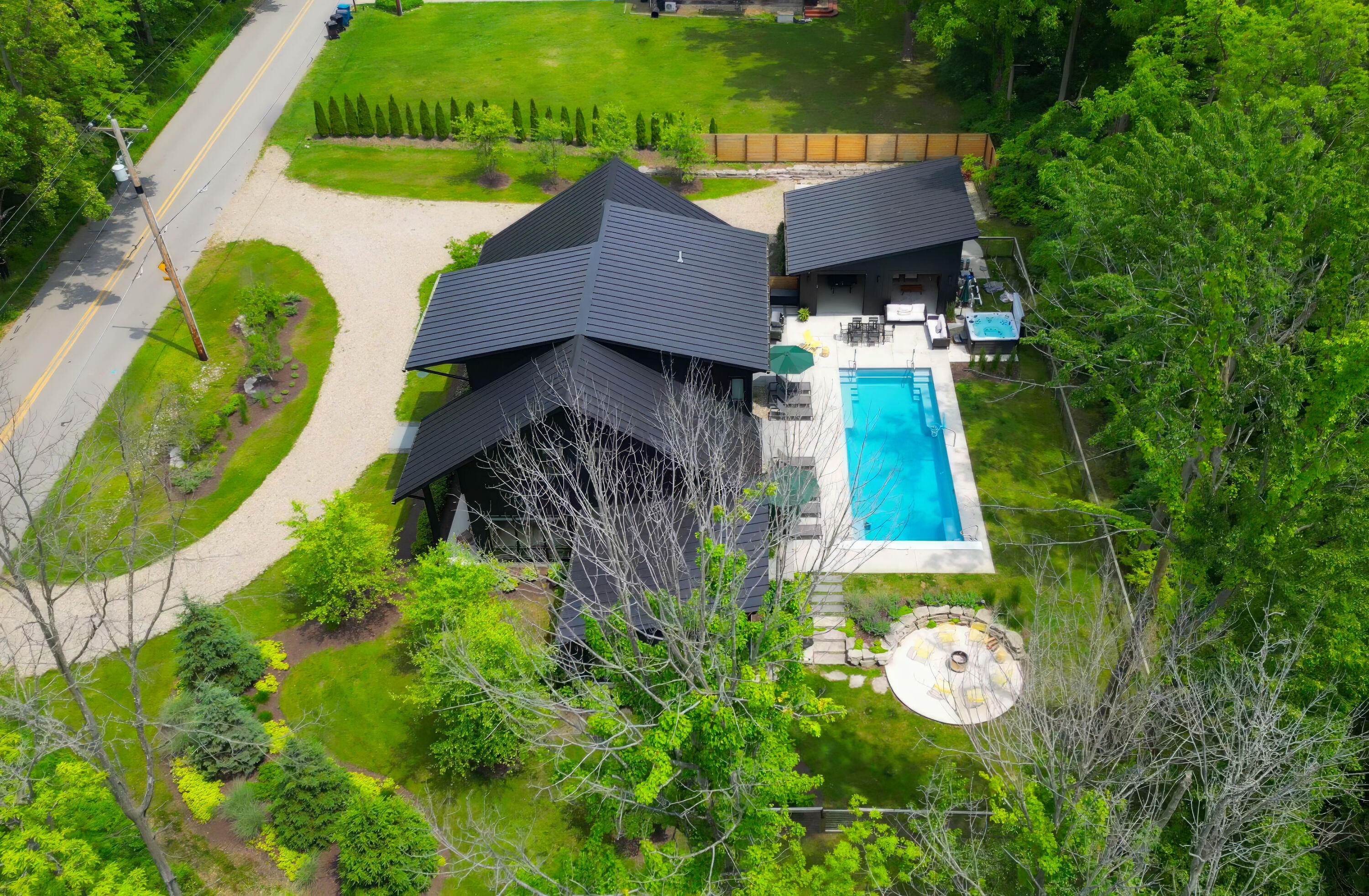 15461 Lakeshore Road Lakeside, MI 49116 - Photo 5 of 54 DJI_0517