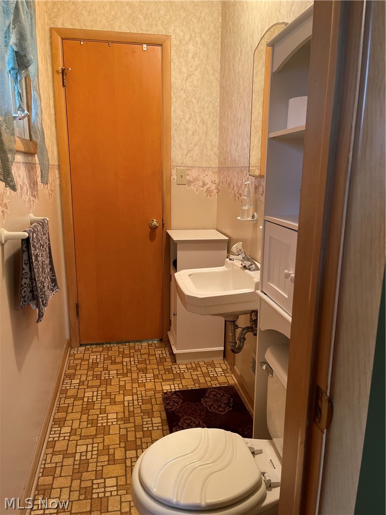 6844 Brandywine Road Cleveland, OH 44130 - Photo 16 of 34 Gallery Image 16