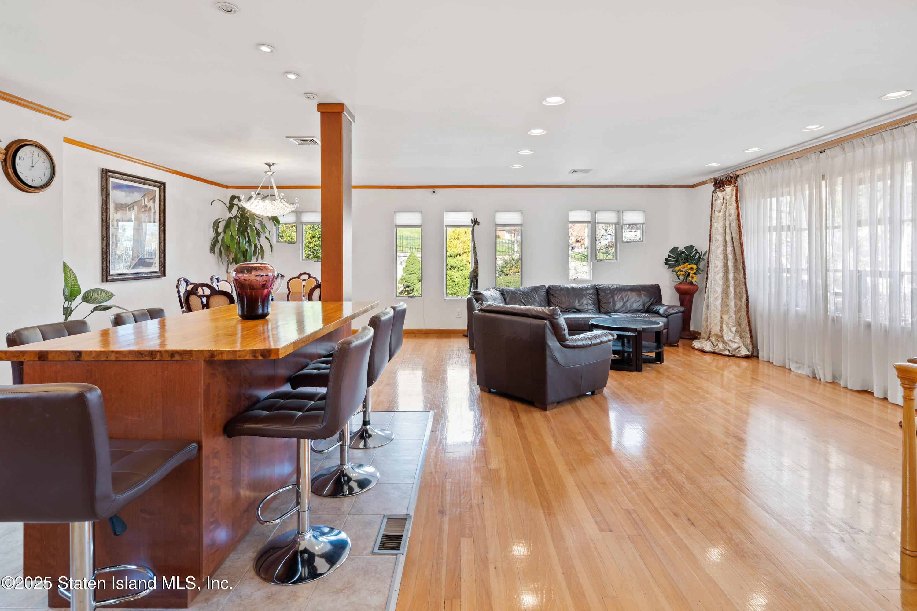 44 Douglas Road Staten Island, NY 10304 - Photo 13 of 67 015.jpg