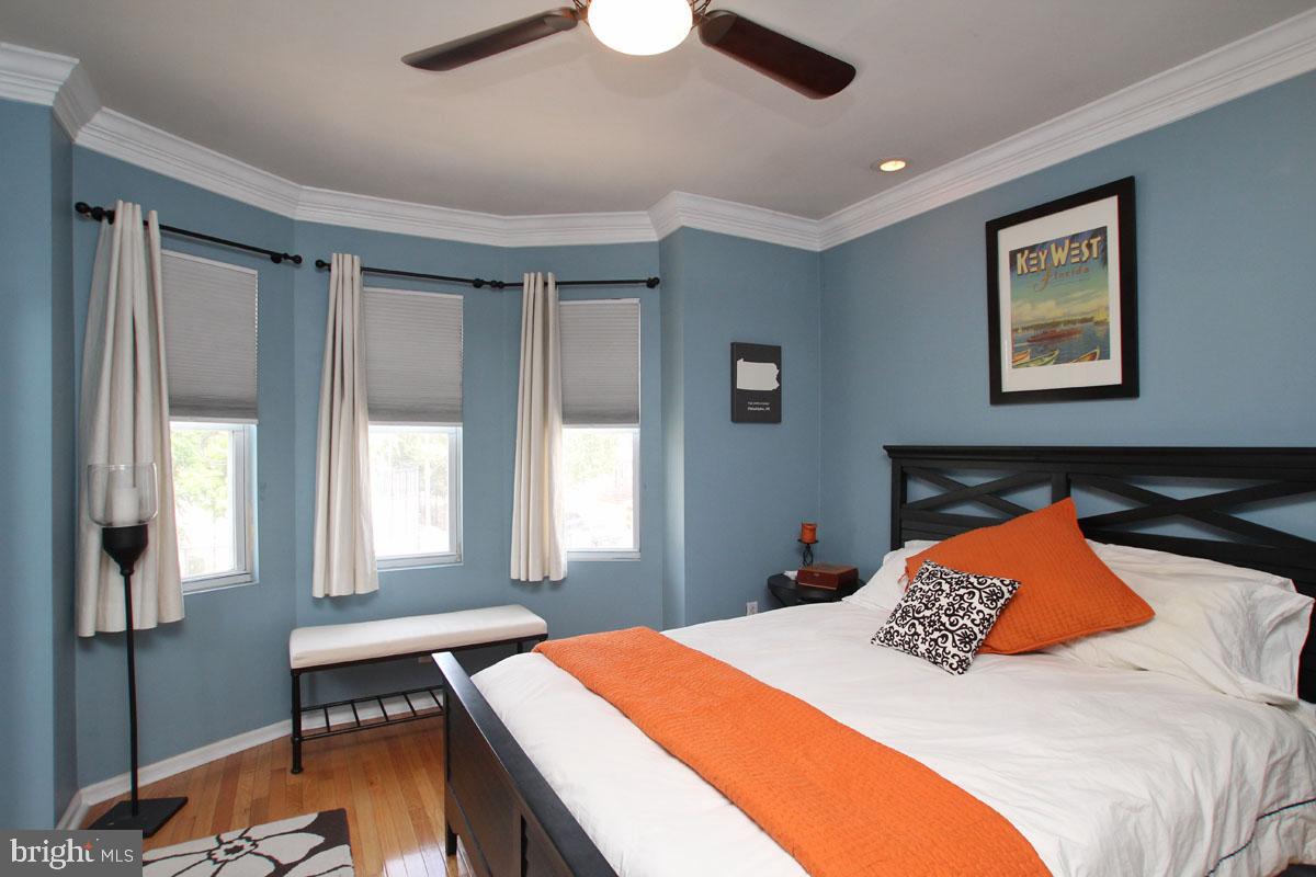202 Jackson Street Philadelphia, PA 19148 - Photo 11 of 21 Bedroom 1