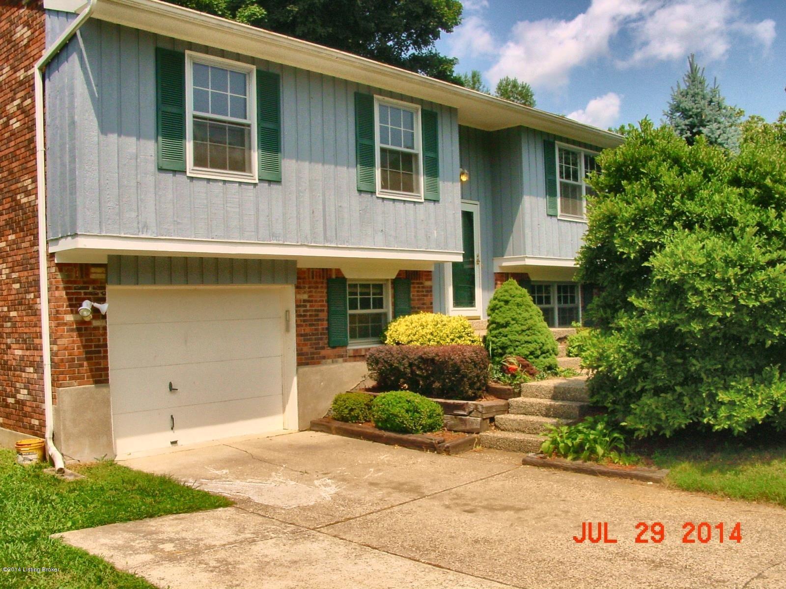 8136 Rochelle Road Louisville, KY 40228 - Photo 1 of 19 DSC00062