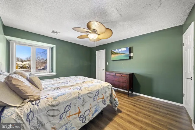 a view of an empty room with window