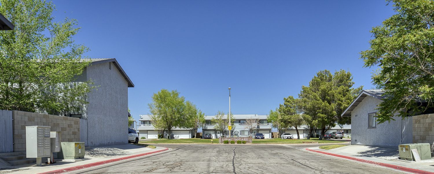 149 South Lilac Street Ridgecrest, CA 93555 - Photo 24 of 25 a view of street with houses