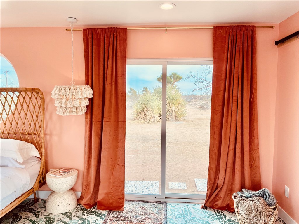 56345 Moonstone Road Yucca Valley, CA 92284 - Photo 13 of 69 a bathroom with a toilet and a shower
