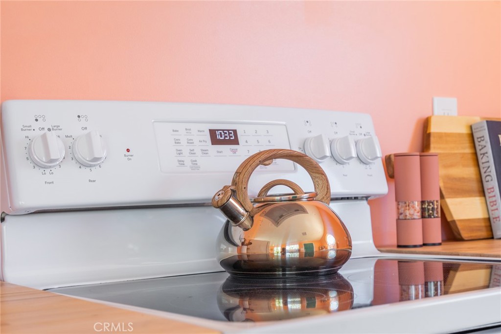 56345 Moonstone Road Yucca Valley, CA 92284 - Photo 31 of 69 a close view of a sink in a kitchen
