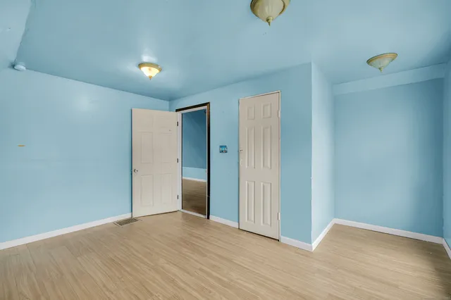 $2,000 | 152 West Center Street, Manchester, CT 06040