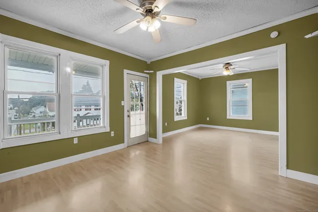 $2,000 | 152 West Center Street, Manchester, CT 06040