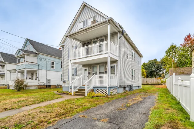 $2,000 | 152 West Center Street, Manchester, CT 06040