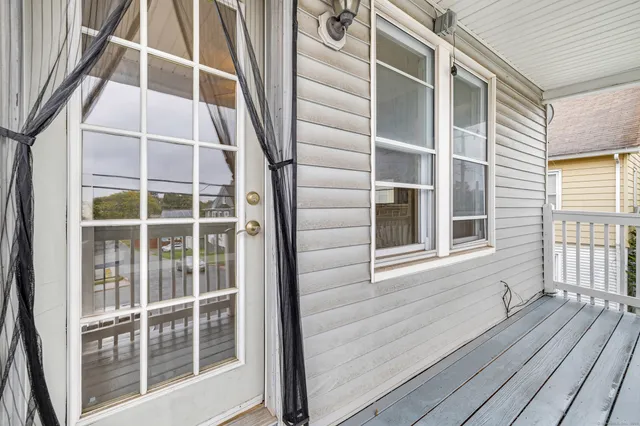 $2,000 | 152 West Center Street, Manchester, CT 06040