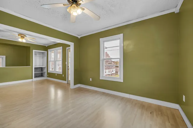 $2,000 | 152 West Center Street, Manchester, CT 06040