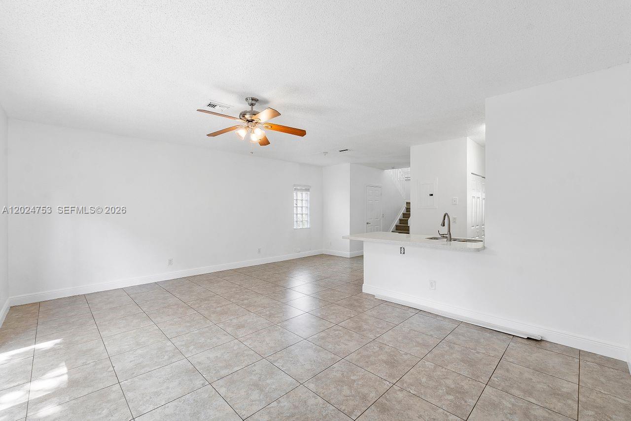 16035 Emerald Cove Road Weston, FL 33331 - Photo 4 of 36
