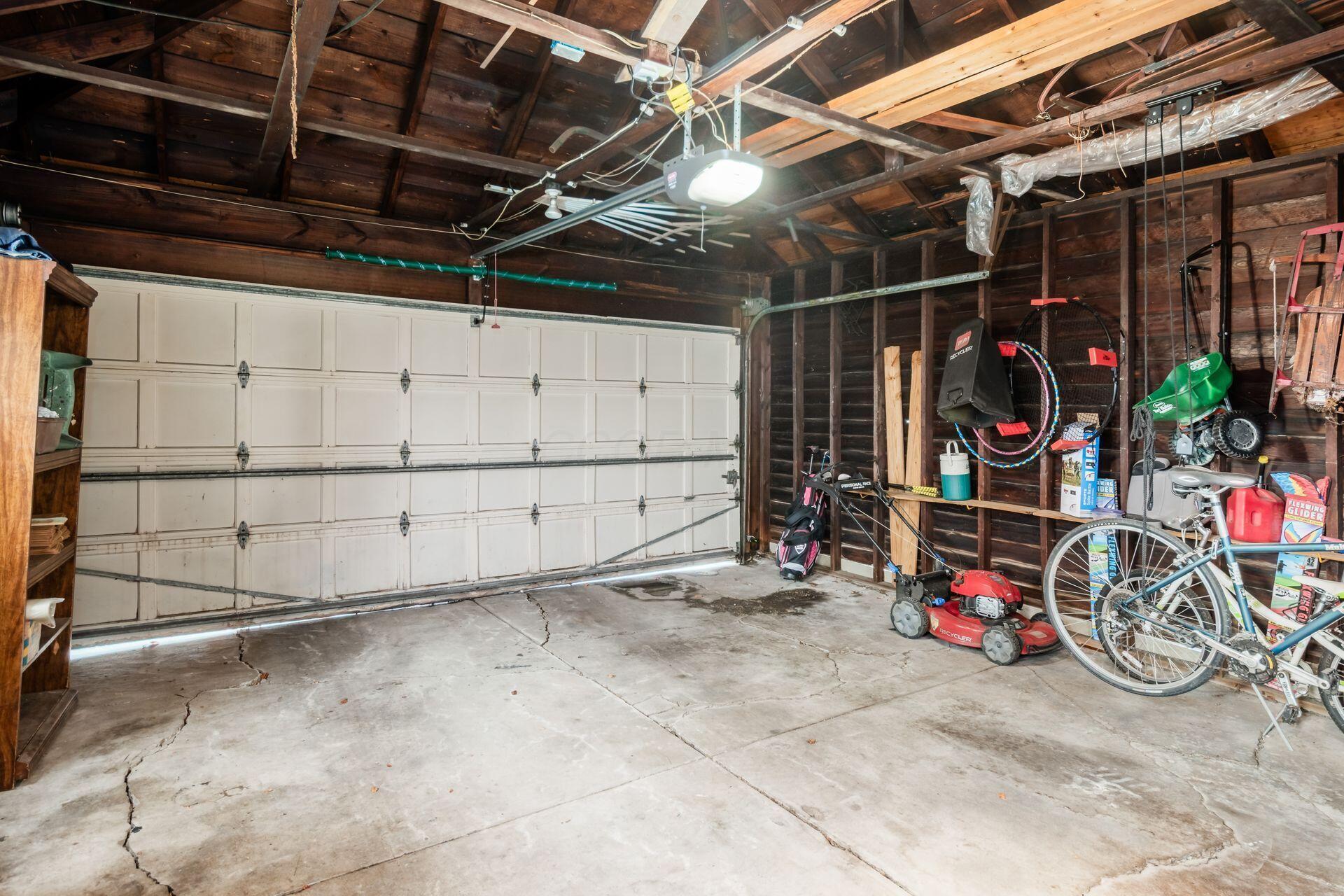 228 South Ardmore Road Columbus, OH 43209 - Photo 47 of 61 Garage Interior