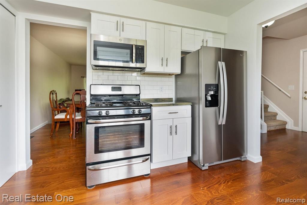 1370 Crescent Lane, Unit 302 Rochester Hills, MI 48306 - Photo 9 of 41