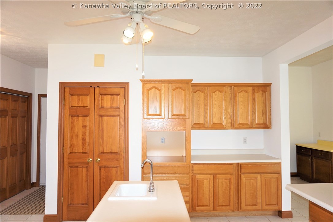 2018 Cross Creek Road Buffalo, WV 25033 - Photo 14 of 29 Gallery Image 14