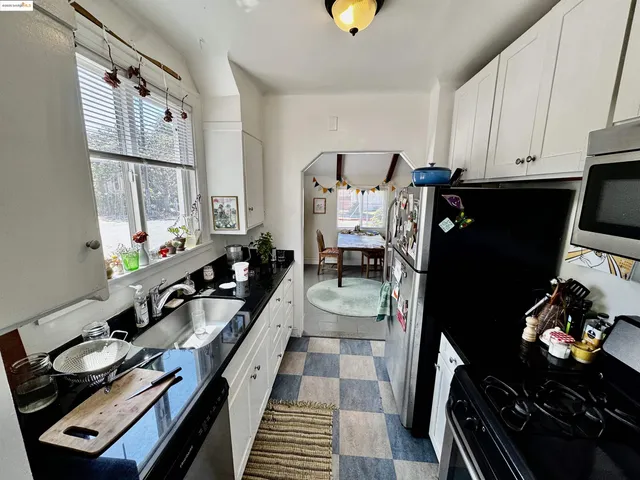 $1,395,000 | 1201 Dwight Way, Berkeley, CA 94702