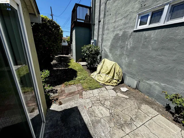 $1,395,000 | 1201 Dwight Way, Berkeley, CA 94702