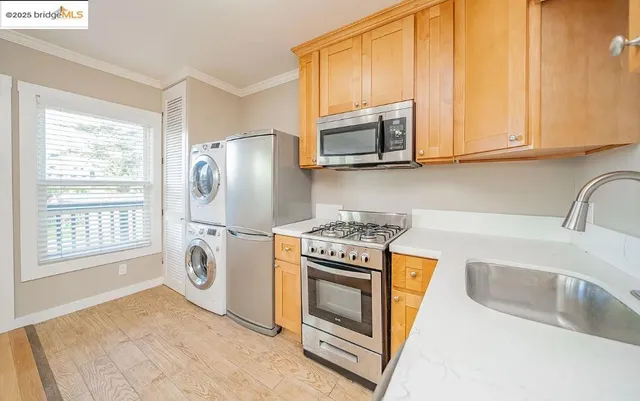 $1,395,000 | 1201 Dwight Way, Berkeley, CA 94702