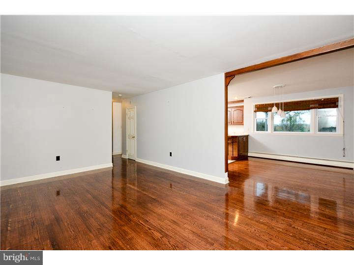 853 Spring City Road Phoenixville, PA 19460 - Photo 8 of 25