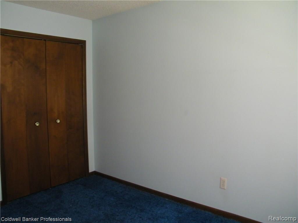 5344 Fish Lake Road North Branch, MI 48461 - Photo 16 of 17 100_2697.jpg