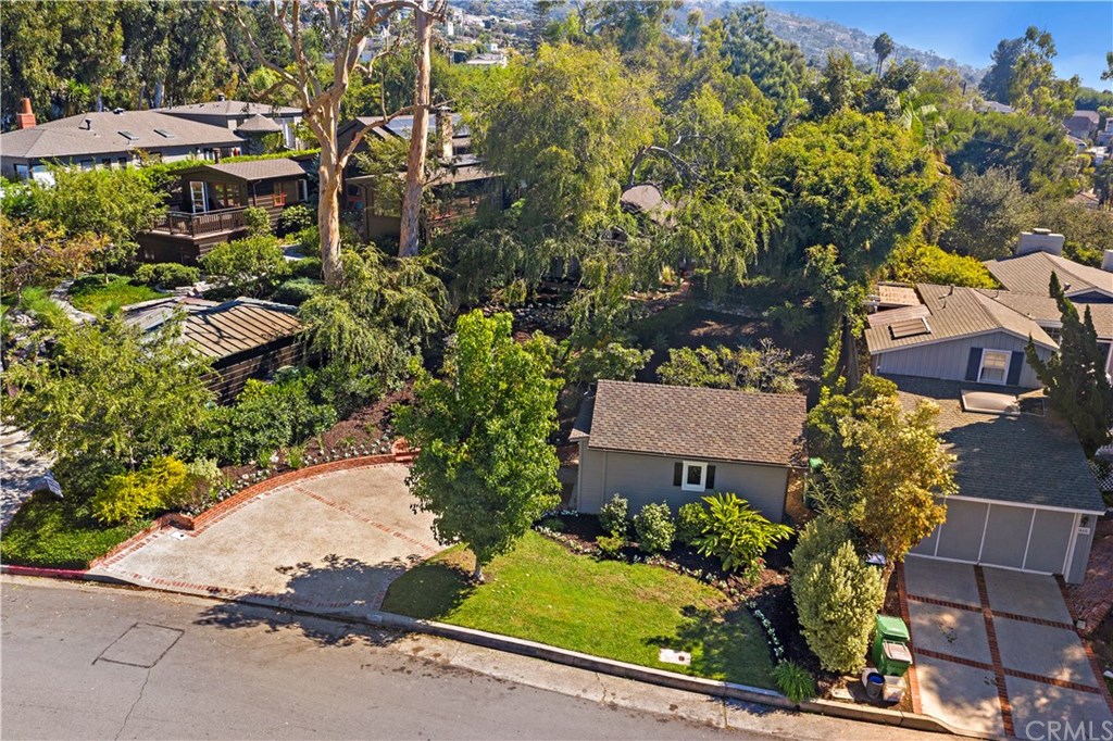 475 El Bosque Laguna Beach, CA 92651 - Photo 28 of 30