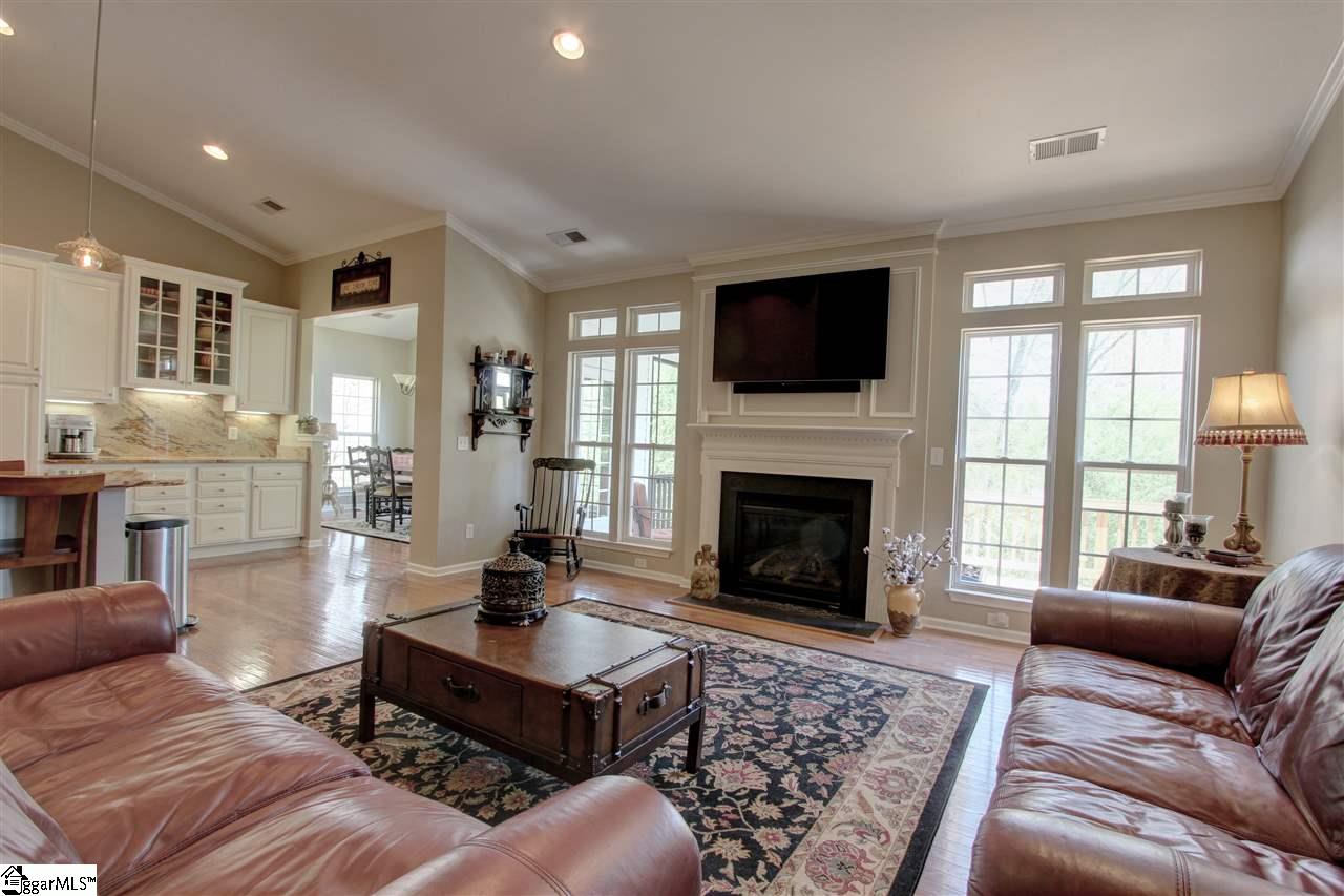 105 Hydrangea Way Simpsonville, SC 29681 - Photo 14 of 36 Gallery Image 14