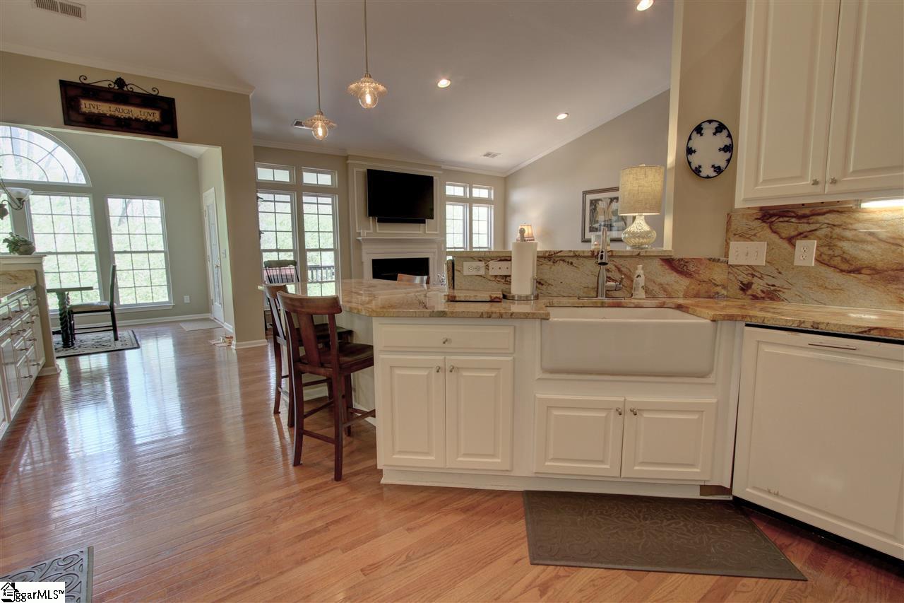 105 Hydrangea Way Simpsonville, SC 29681 - Photo 20 of 36 Gallery Image 20
