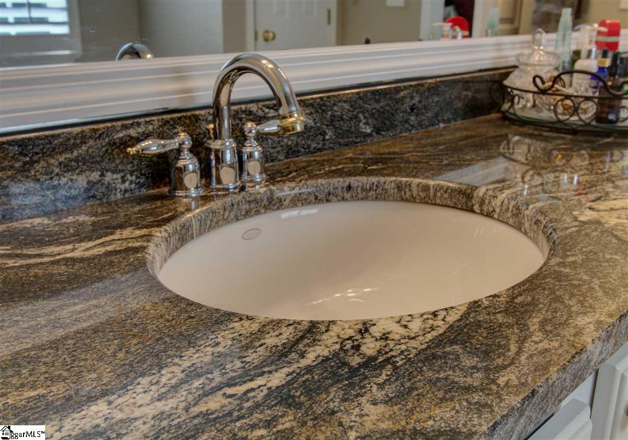105 Hydrangea Way Simpsonville, SC 29681 - Photo 29 of 36 Gallery Image 29